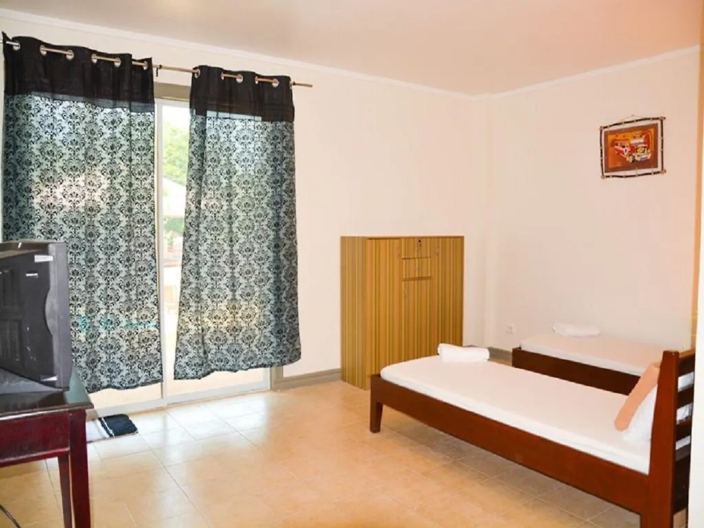 Alona Studios Apartment Hotel Panglao