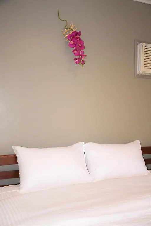 Alona Studios Apartment Hotel Panglao