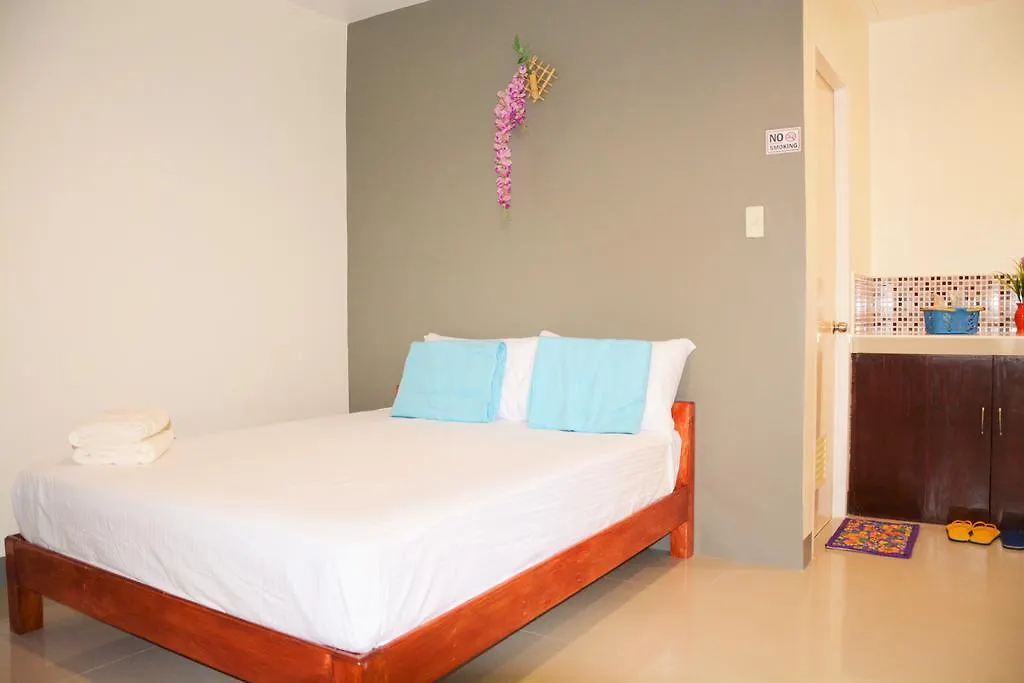 Alona Studios Apartment Hotel Panglao 3*,  Filippine